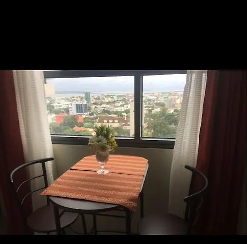 Horizons 101 Gold Suites Affittacamere Cebu